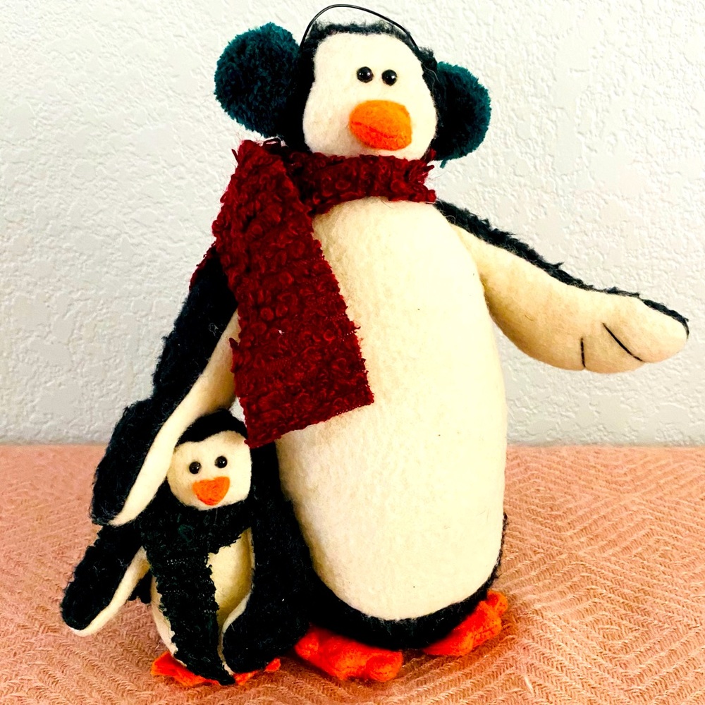 Mama/baby standing penguins, earmuffs, wintertime